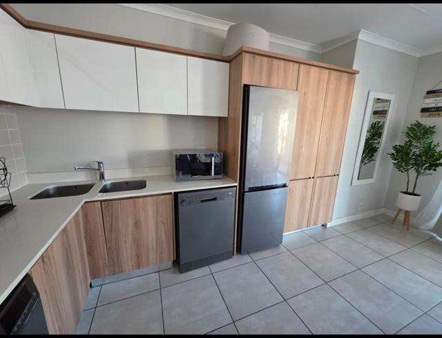 2 BEDROOM APARTMENT FOR SALE IN BLYDE RIVERWALK ESTATE